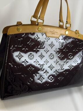 Louis Vuitton Brea Vernis MM Amarante